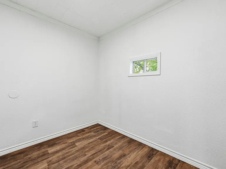 5104 Spruce Cv #A — Photo 13