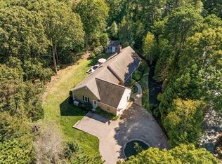 41 Coventry Ln, Barnstable, MA 02630