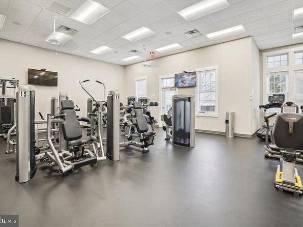 6046 Gallant Fox Ct, Gainesville, VA 20155