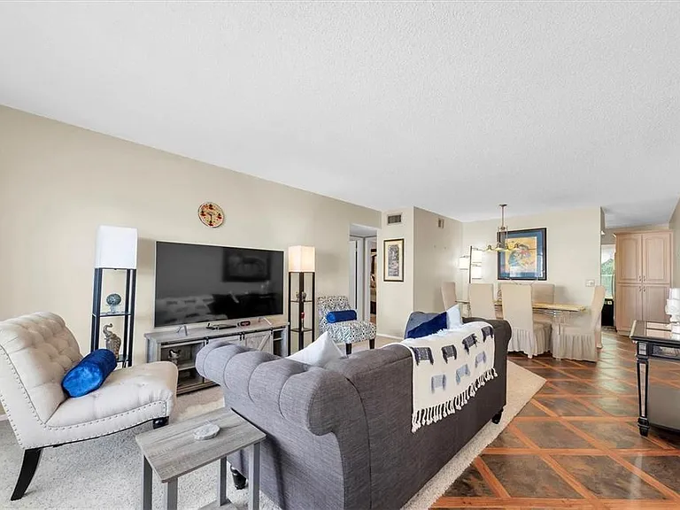 2469 Franciscan Dr #53 — Photo 4