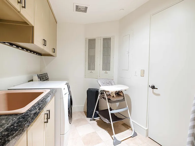 7451 N Las Brisas Ln — Photo 23