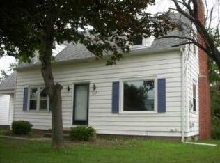 5705 Goodrich Rd, Clarence Center, NY 14032