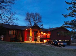 23801 County Road 9 NE, New London, MN 56273