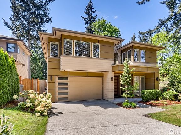 2nd image of 7017 122nd Ave NE