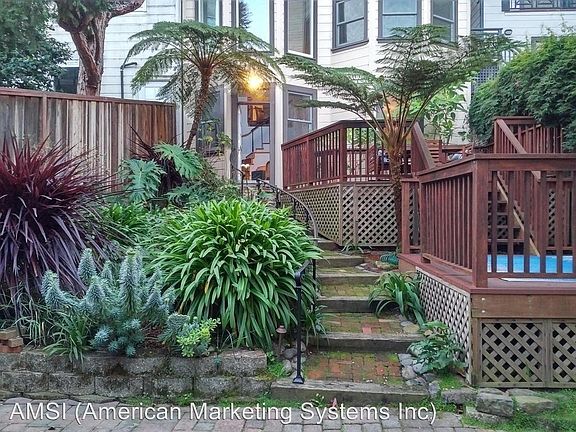 2nd image of 2372 Vallejo St