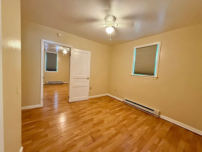 560 N Pine St #3 — Photo 7