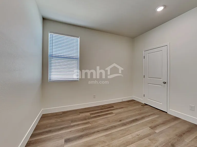 529 Silverbell Falls Pl — Photo 19