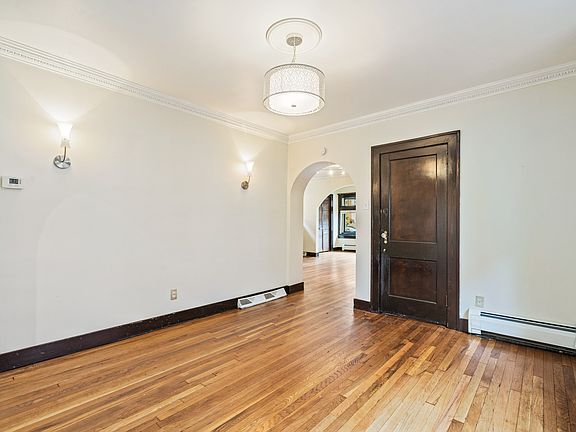 3835 Brighton Road_15_10042022