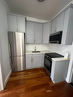 Rented by Delmark Realty LLC | media 18