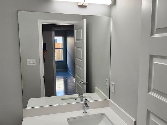 2nd image of 607 Oriole St #608