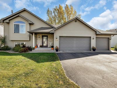 434 Cedarwood Ct, Waite Park, MN, 56387