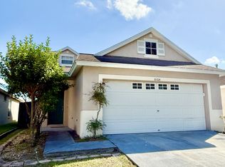 6104 White Sails Dr, Wesley Chapel, FL 33545