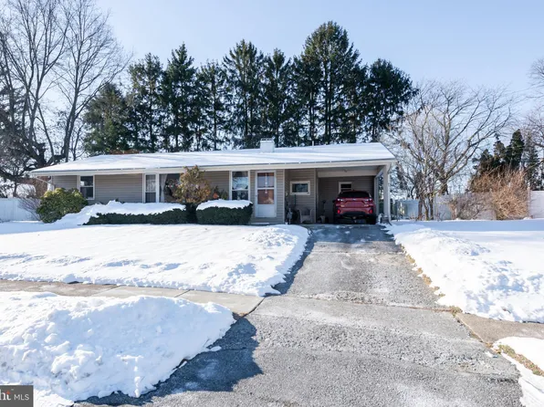 65 Runyon Rd, Hummelstown, PA 17036