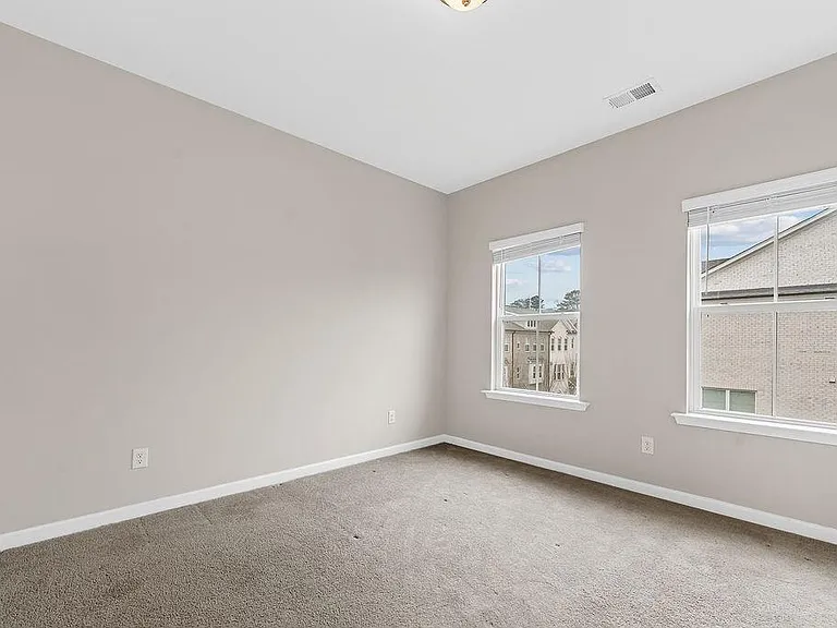2247 Pink Hawthorn Dr — Photo 31