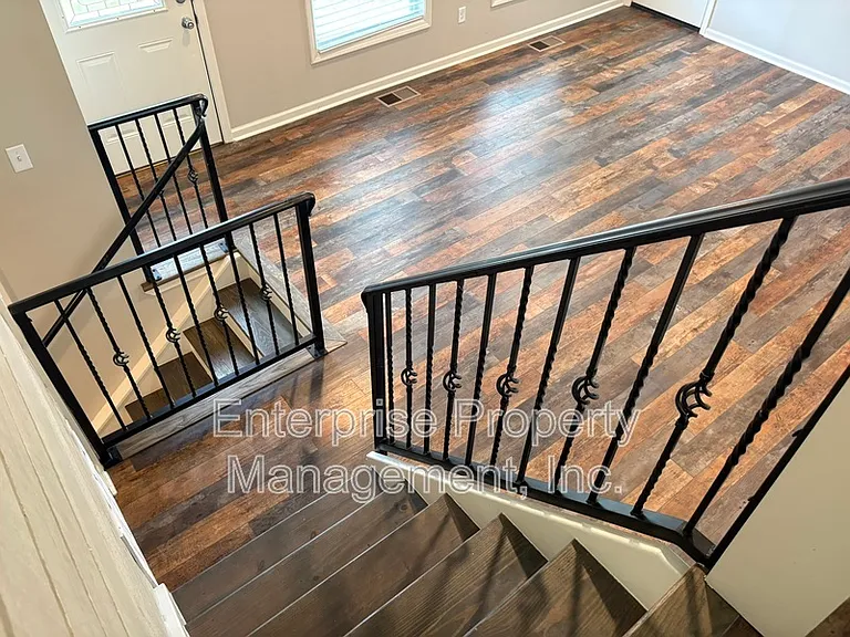 6843 Autumnhill Ln — Photo 25