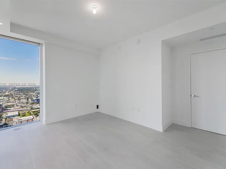 700 NE 24th St #5107 — Photo 29