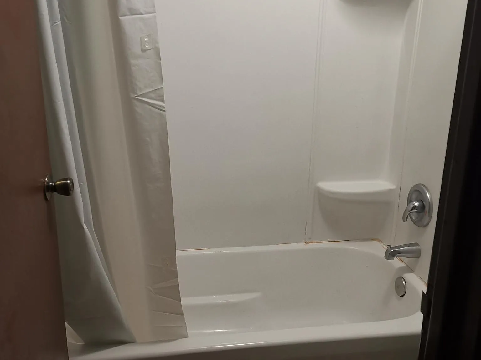 2 bed, 800 sqft, $1,350 — Photo 3