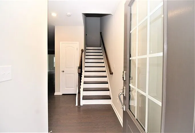 1736 Lansing Bluff Walk — Photo 3