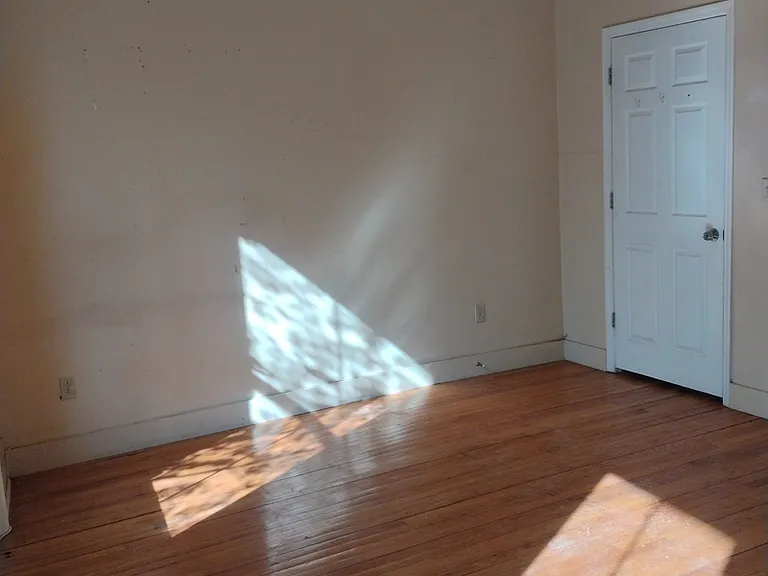 96 Grand St #1 — Photo 3