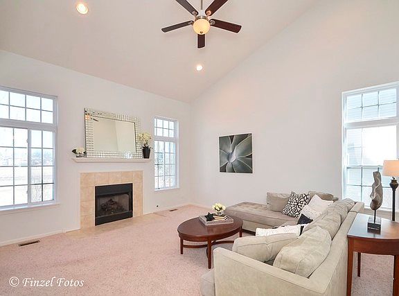 2nd image of 2156 Greenview Dr