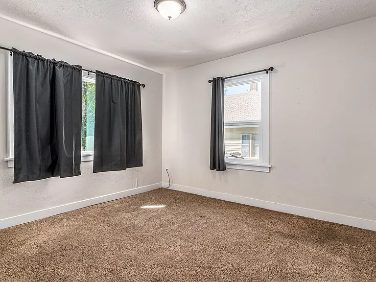 2227 S Grand Blvd — Photo 20