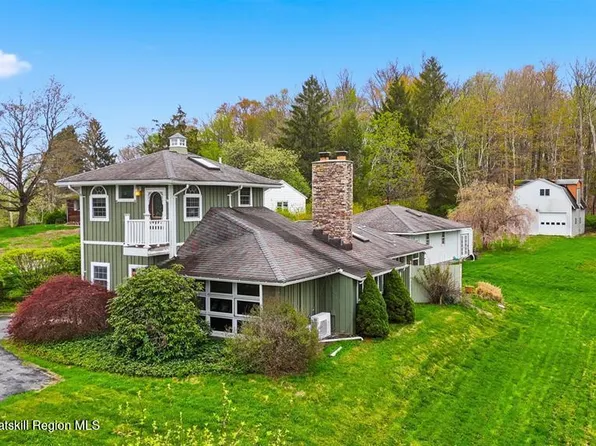 79 Hornbeck Road, Poughkeepsie, NY 12603