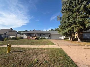 627 Jopling Ave, Ishpeming, MI 49849