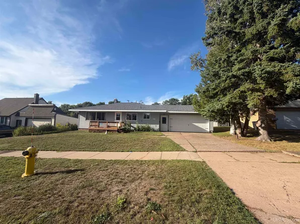 627 Jopling Ave, Ishpeming, MI 49849
