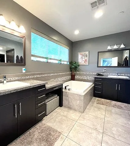 4412 N 27th Way — Photo 12