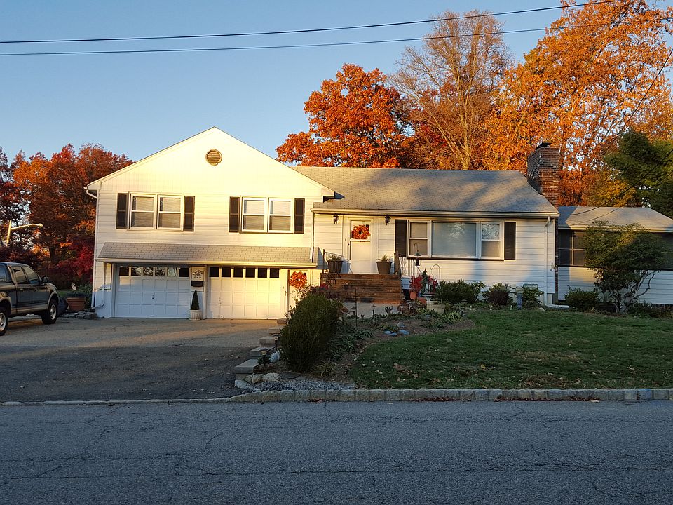 2nd image of 126 McKinley Ave