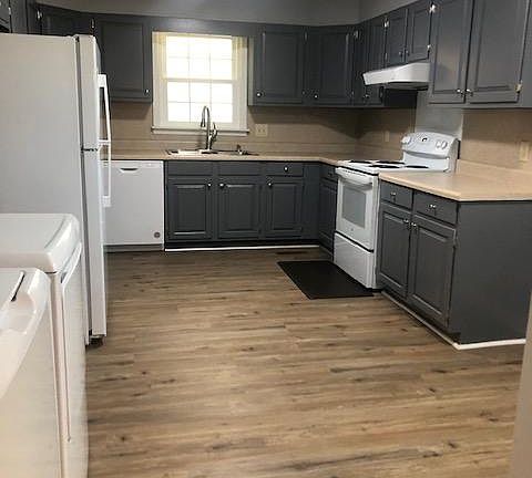 Kitchen w/All New Appliances and Faucet