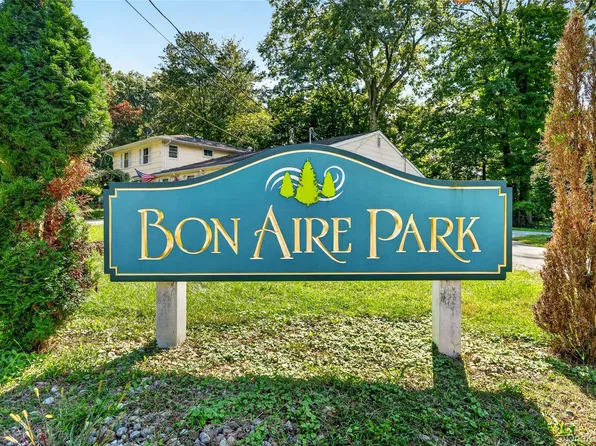 8 Bon Aire Circle #104, Suffern, NY 10901