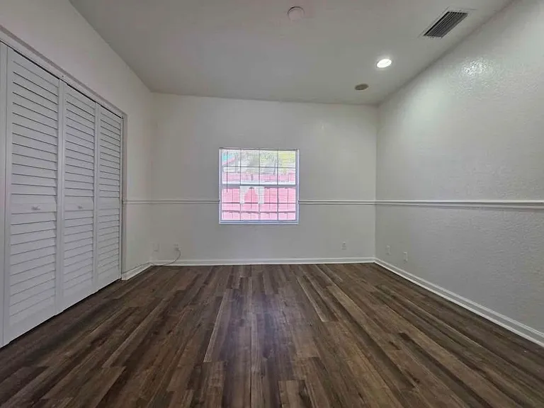 808 W Lakewood Rd — Photo 7