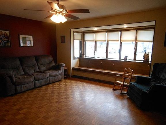 5th image of 21 Ivy Ave SE