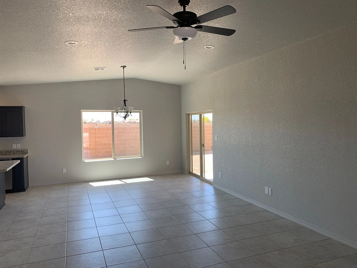 - 12e Subdivision — Photo 3