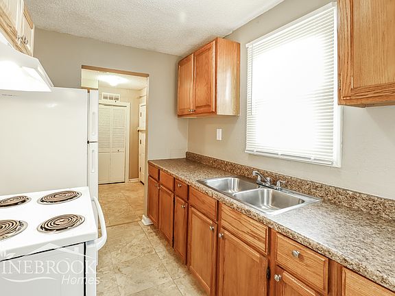 2nd image of 3615 E 73rd St