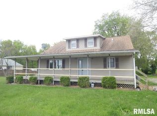 315 N Grand Ave, Auburn, IL 62615