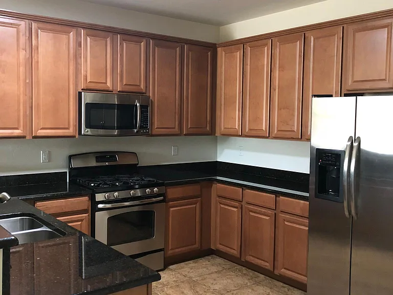 10450 S Cutting Horse Dr — Photo 6