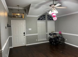 520 Kelley Ct, Fort Worth, TX 76120