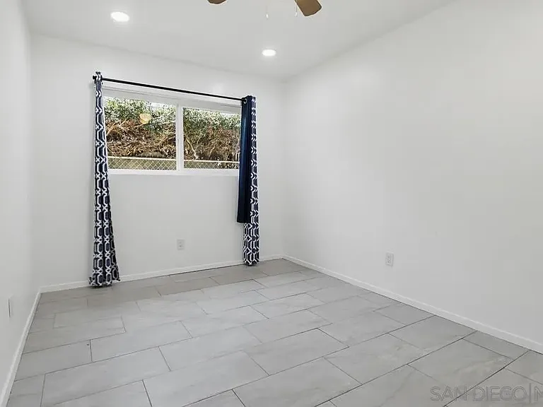 3095 L St — Photo 23