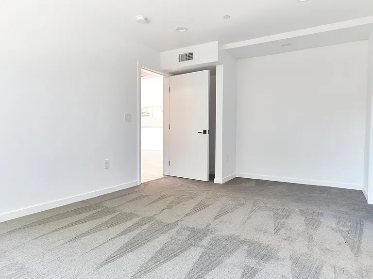 321 Rose Ave #1 — Photo 21