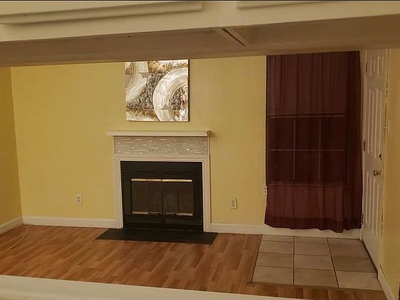 3rd image of 611 Crows Nest Ct