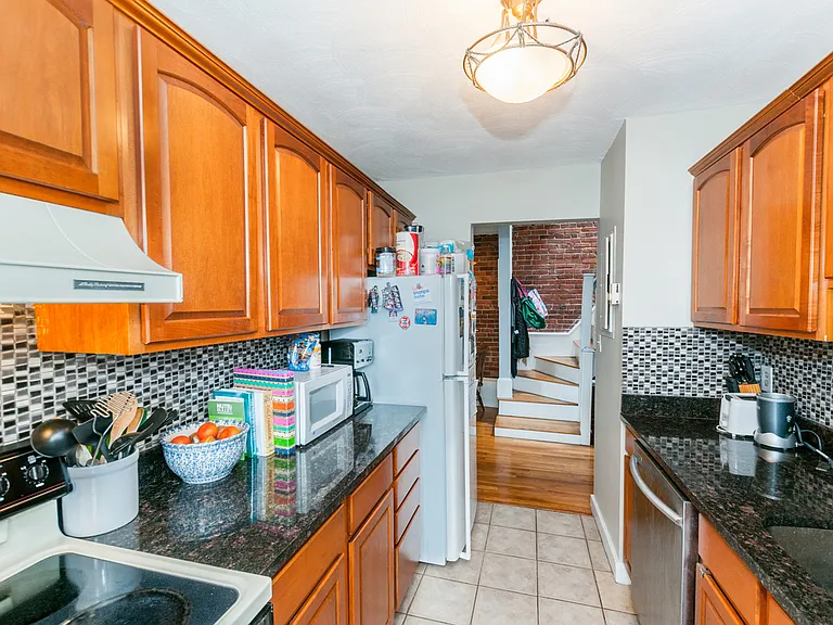 532 Tremont St #3 — Photo 4