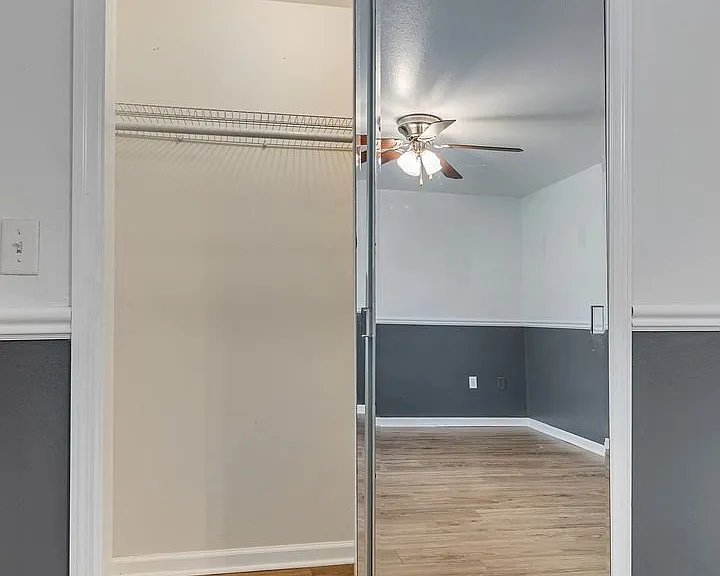 304 Florida St — Photo 20