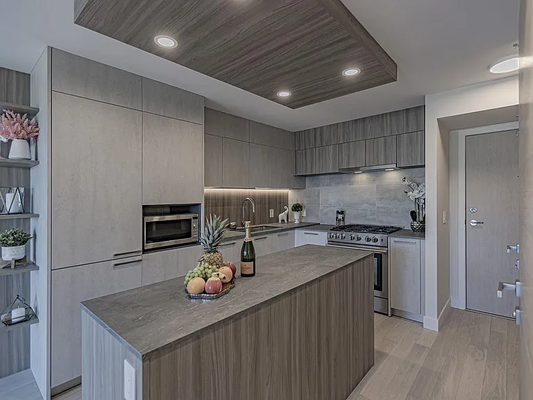 683 W Victoria Park #407 — Photo 2