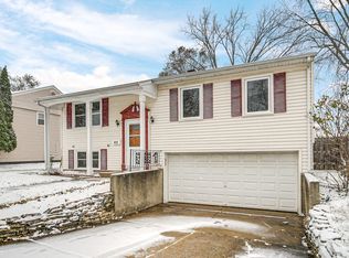 412 E Altgeld Ave, Glendale Heights, IL 60139
