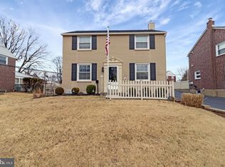 515 Springview Ln, Springfield, PA 19064