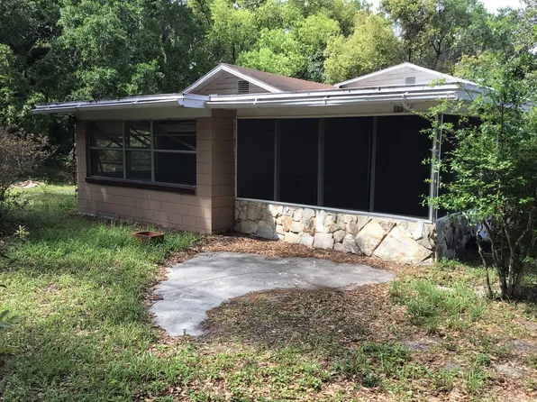 27721 Virgil Hawkins Cir, Okahumpka, FL 34762