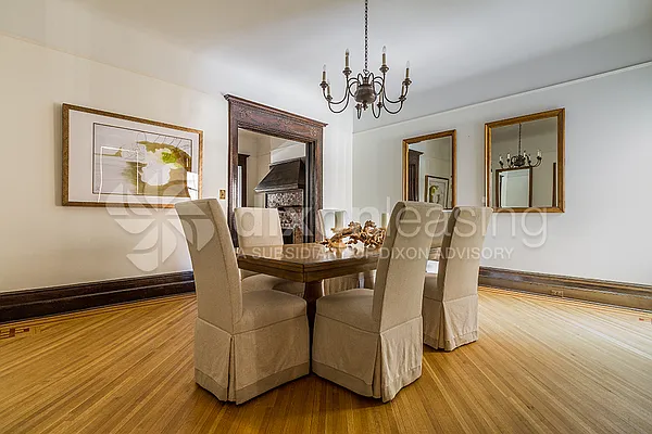 Rented by Dixon Advisory USA Inc. | media 4