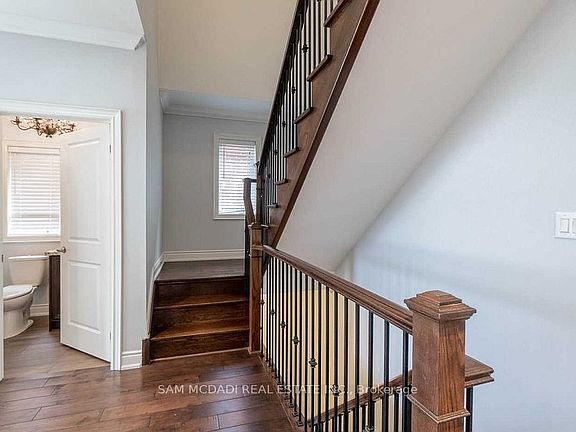 4th image of 1238 Strathy Ave